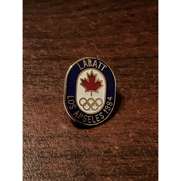 1984 Los Angeles Olympics Labatt Beer Team Canada Lapel Hat‎ Pin - Picture 1 of 3